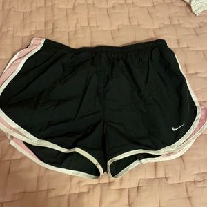 XL Nike FIT dry shorts